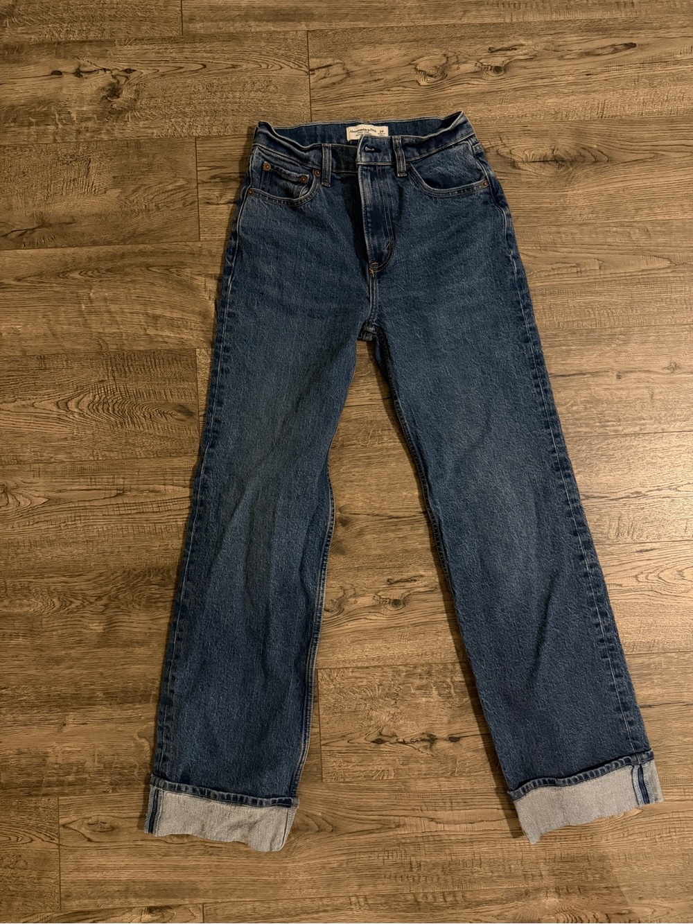 Abercrombie & Fitch High Rise 90s Relaxed Jean